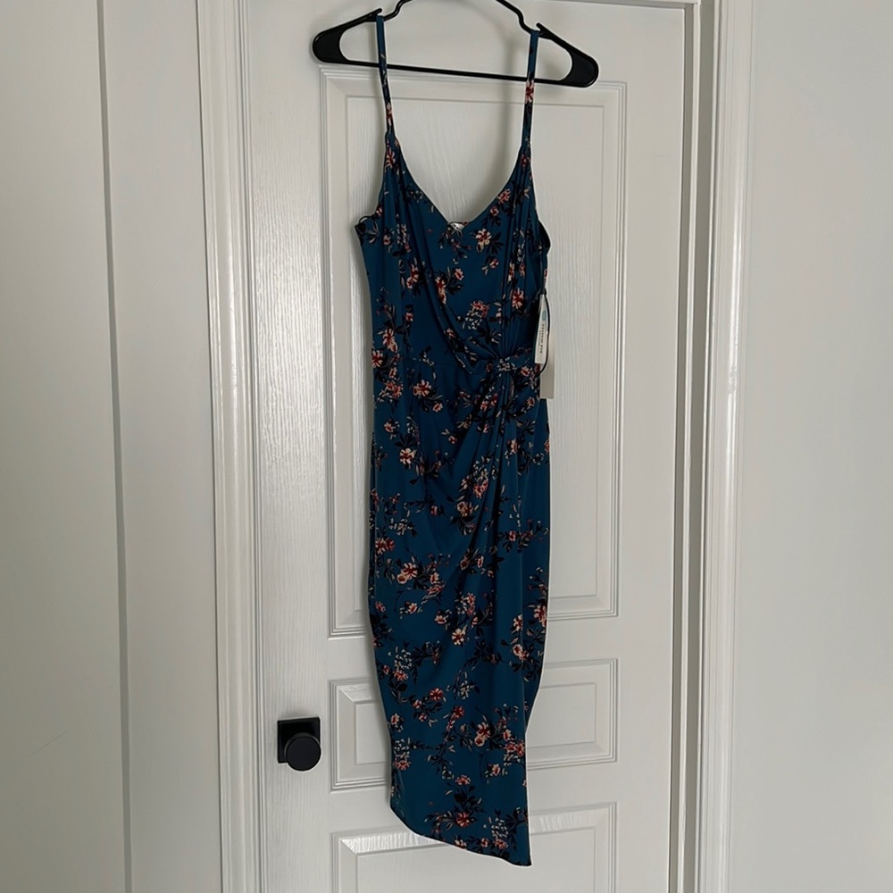Nine Britton dress. Never worn. Smoke free home. Tags still on